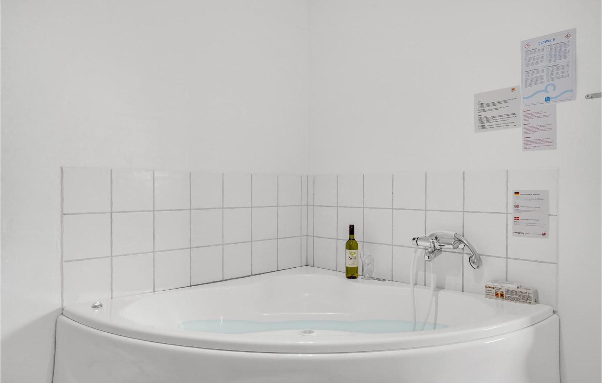 Amazing Home In Hvide Sande With Wifi Bjerregard Ngoại thất bức ảnh